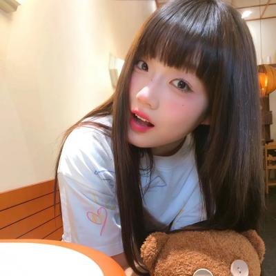 车前艳探海报